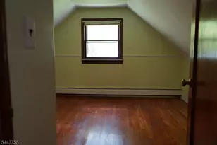 59 Pine St, Midland Park, NJ 07432 - Photo 8