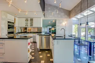 46 Calvert Ave W, Edison, NJ 08820 - Photo 12