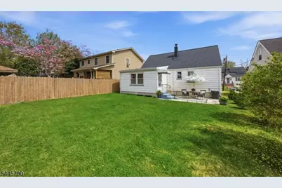 128 Livingston Rd, Linden, NJ 07036 - Photo 16