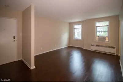 18 The Cres, Montclair, NJ 07042 - Photo 1