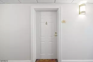 7 Prospect St, Morristown, NJ 07960 - Photo 6