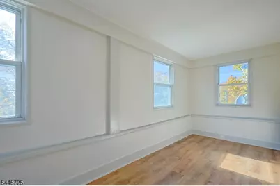15 Hilltop Pl #2, Montclair, NJ 07042 - Photo 6