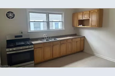 31-33 Norman Rd, Newark, NJ 07106 - Photo 6
