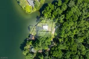19 Lake Grinnell Ln, Sparta Township, NJ 07871 - Photo 2