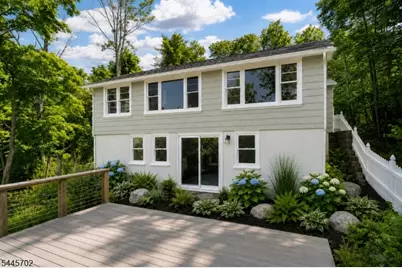 19 Lake Grinnell Ln, Sparta Township, NJ 07871 - Photo 16
