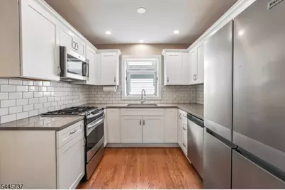 11 Woodward Ave, Bloomingdale, NJ 07403 - Photo 12