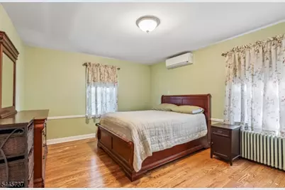 11 Woodward Ave, Bloomingdale, NJ 07403 - Photo 16