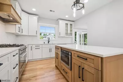 18 Burchfield Ave, Cranford Township, NJ 07016 - Photo 14