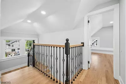 18 Burchfield Ave, Cranford Township, NJ 07016 - Photo 32