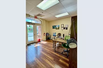 258 King George Rd, Warren Township, NJ 07059 - Photo 2