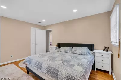 33 Oak Ave, Pequannock Township, NJ 07440 - Photo 8