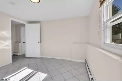 33 Oak Ave, Pequannock Township, NJ 07440 - Photo 22