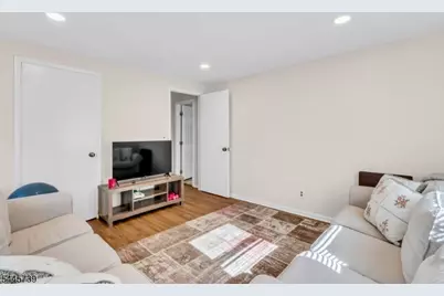 33 Oak Ave, Pequannock Township, NJ 07440 - Photo 20
