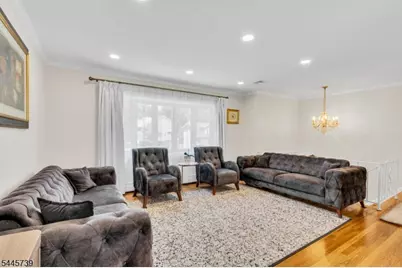 33 Oak Ave, Pequannock Township, NJ 07440 - Photo 2