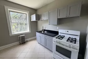 16 Irving St Apt, Newark, NJ 07112 - Photo 4