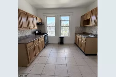 61 Mapes Ave, Newark, NJ 07112 - Photo 2