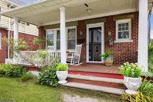 140 Valentine Pl, Woodbridge Township, NJ 07095 - Photo 4