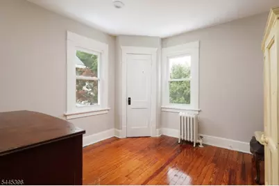 140 Valentine Pl, Woodbridge Township, NJ 07095 - Photo 20