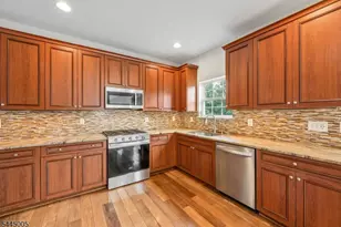 628 Skyline Dr, Jefferson Township, NJ 07849 - Photo 14