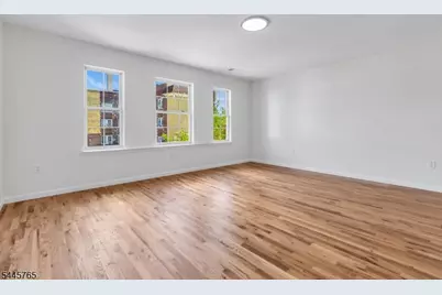 328-330 Hawthorne Ave, Newark, NJ 07112 - Photo 18