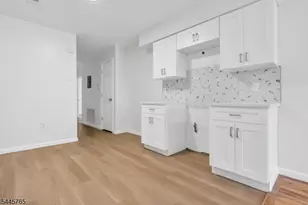 328-330 Hawthorne Ave, Newark, NJ 07112 - Photo 10
