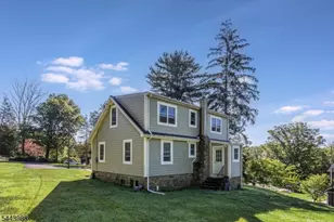 16 Chester Pl, Chester, NJ 07930 - Photo 30