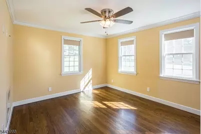 16 Chester Place, Chester, NJ 07930 - Photo 10