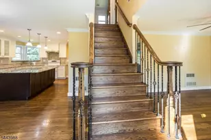 16 Chester Pl, Chester, NJ 07930 - Photo 4