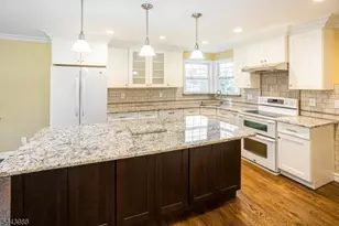 16 Chester Pl, Chester, NJ 07930 - Photo 6