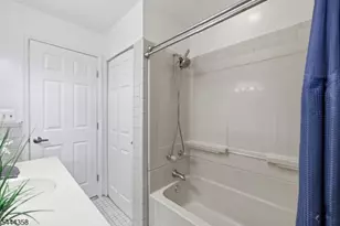 264 Vanderveer Rd, Bridgewater, NJ 08807 - Photo 14