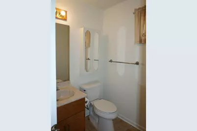 10 Hemlock Ct, Raritan Township, NJ 08822 - Photo 8
