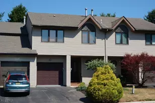 10 Hemlock Ct, Raritan Township, NJ 08822 - Photo 1