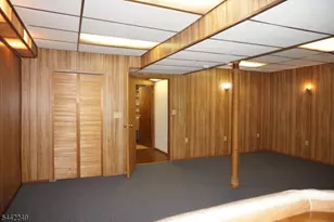 10 Hemlock Ct, Raritan Township, NJ 08822 - Photo 22