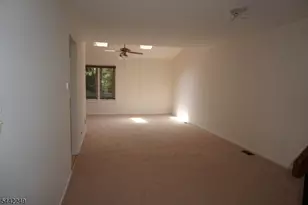 10 Hemlock Ct, Raritan Township, NJ 08822 - Photo 4