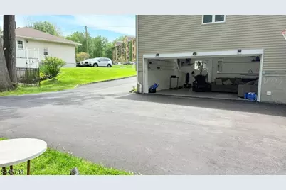 5 Lower Notch Rd, Woodland Park, NJ 07424 - Photo 4
