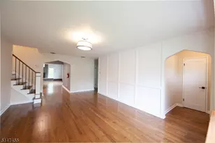 30 Chestnut Hill Pl, Glen Ridge, NJ 07028 - Photo 2