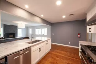 30 Chestnut Hill Pl, Glen Ridge, NJ 07028 - Photo 10