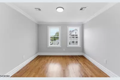 579 Newark Ave, Kenilworth, NJ 07033 - Photo 32