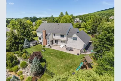 15 Chalfonte Dr, Clinton Township, NJ 08833 - Photo 2