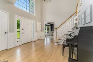 15 Chalfonte Dr, Clinton Township, NJ 08833 - Photo 4