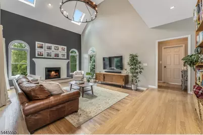 15 Chalfonte Dr, Clinton Township, NJ 08833 - Photo 12