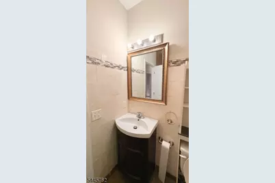 314 Center St #1, Elizabeth, NJ 07202 - Photo 4