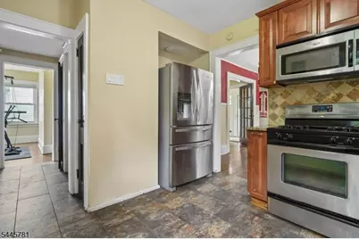 585 Ridge St, Newark, NJ 07104 - Photo 14