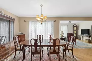 44 Lancelot Dr, Berkeley Heights Township, NJ 07922 - Photo 8