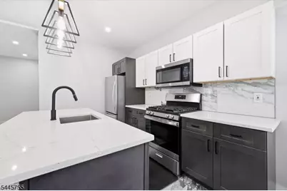 24 Kingsley St, West Orange Township, NJ 07052 - Photo 2