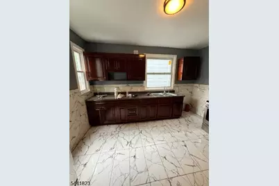 239 S Clinton St #1, East Orange, NJ 07018 - Photo 6