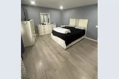 5C Pennsylvania Dr, Old Bridge Township, NJ 07747 - Photo 2