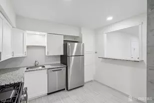 5C Pennsylvania Dr, Old Bridge Township, NJ 07747 - Photo 4