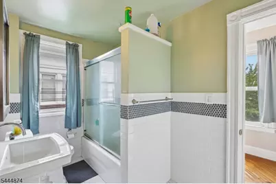 711-713 Degraw Ave, Newark, NJ 07104 - Photo 14