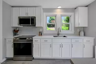 4 Lakeview Ave, Mount Olive, NJ 07828 - Photo 12
